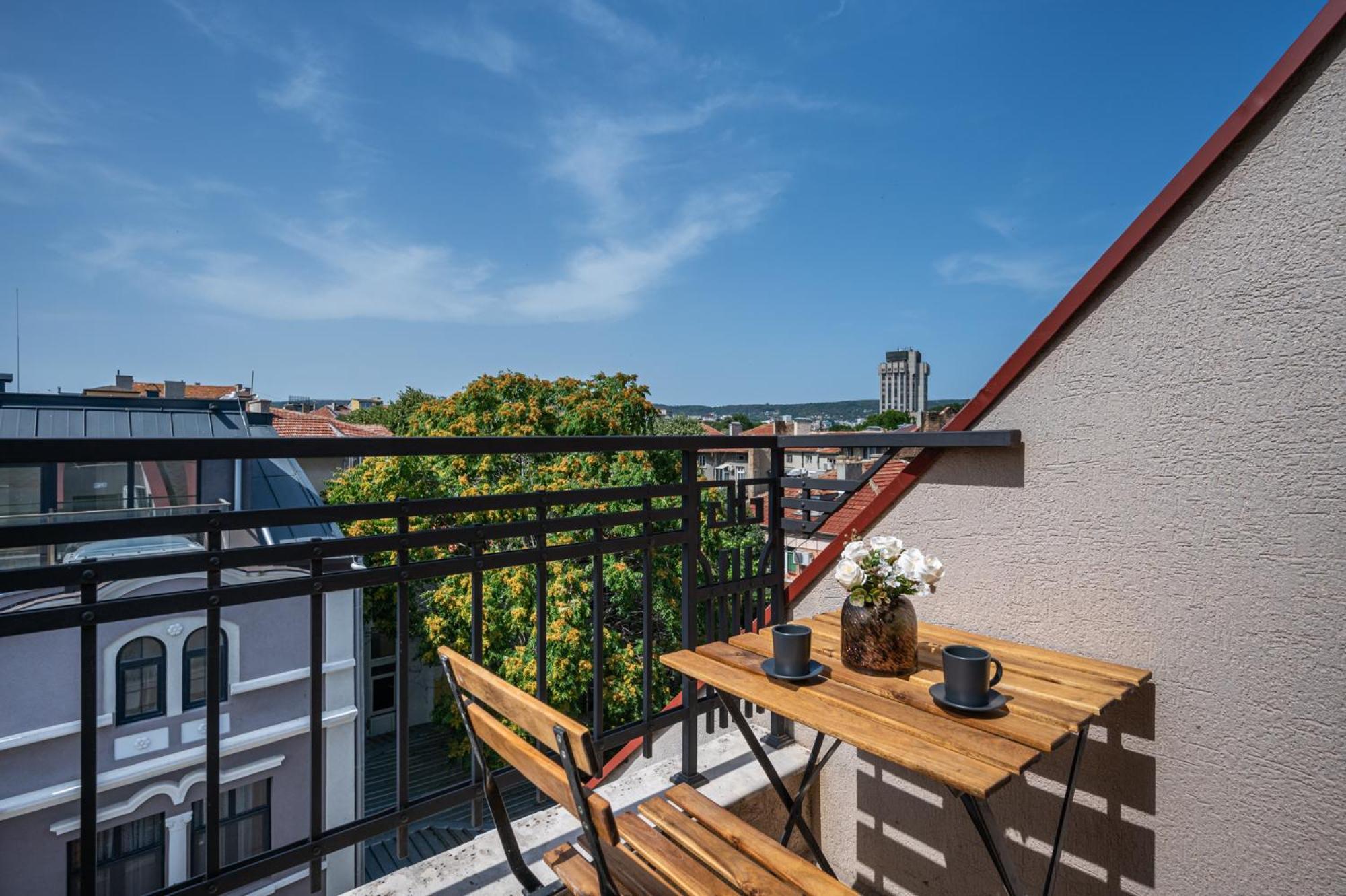 Prestige Central Apartments Varna Eksteriør bilde