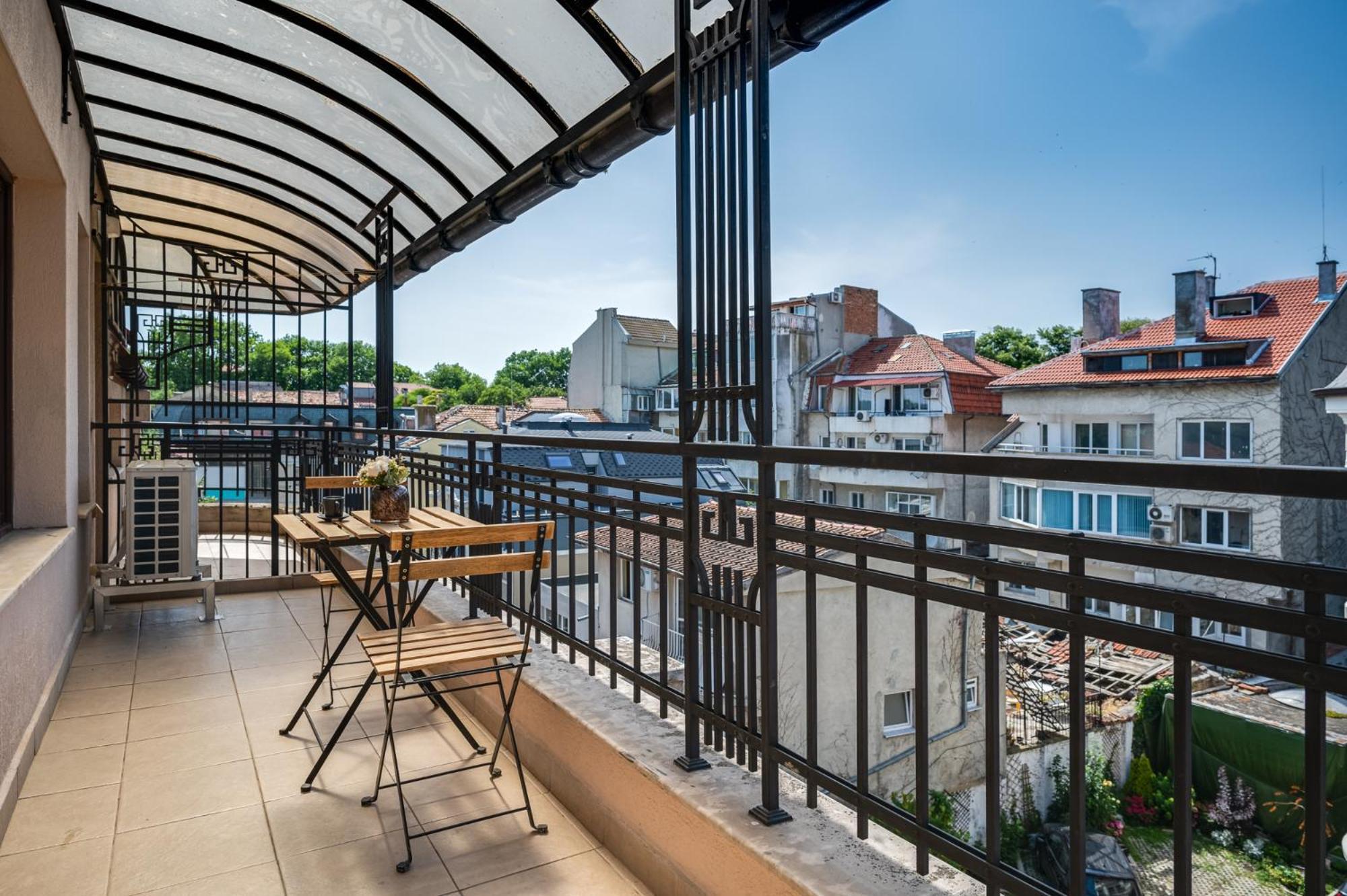 Prestige Central Apartments Varna Eksteriør bilde