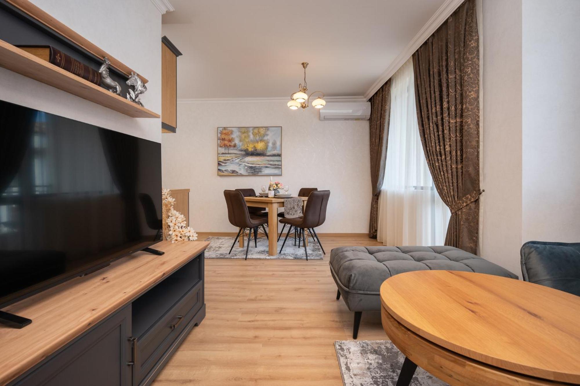 Prestige Central Apartments Varna Eksteriør bilde